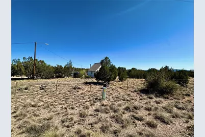 26915 W El Dorado Drive, Seligman, AZ 86337 - Photo 2