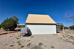26915 W El Dorado Dr, Seligman, AZ 86337 - Photo 14