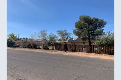 2444 Wallapai Avenue, Kingman, AZ 86401 - Photo 2