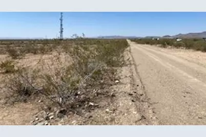 Lot 2 I-40 Frontage Rd, Golden Valley, AZ 86413 - Photo 8