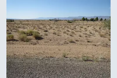 7369 N Skull Avenue, Kingman, AZ 86401 - Photo 1