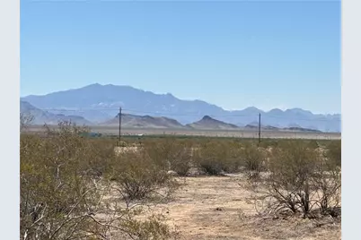 010D S Adobe Rd, Golden Valley, AZ 86413 - Photo 6