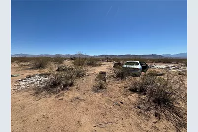 010C Adobe Road, Golden Valley, AZ 86413 - Photo 4