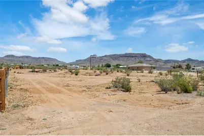 3340 N Bosque Road, Golden Valley, AZ 86413 - Photo 2