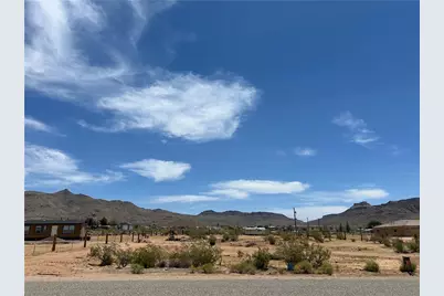 3340 N Bosque Road, Golden Valley, AZ 86413 - Photo 1