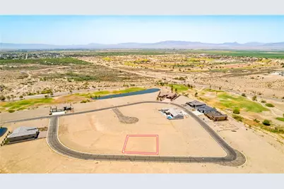 2098 E Calle La Reina, Fort Mohave, AZ 86426 - Photo 1