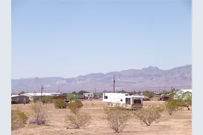 3687 N Mobile Road, Golden Valley, AZ 86413 - Photo 20