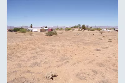 3687 N Mobile Road, Golden Valley, AZ 86413 - Photo 18