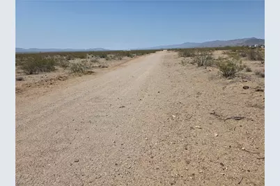 3660 S Montezuma Trail #Unit One Blk A Lot 11, Golden Valley, AZ 86413 - Photo 4