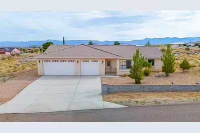 9318 N Broken Saddle Drive, Kingman, AZ 86409 - Photo 2