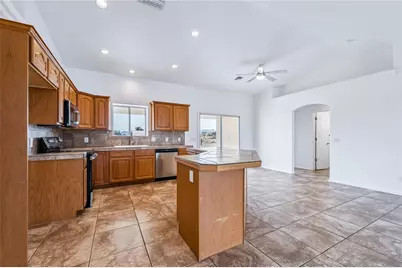 9318 N Broken Saddle Drive, Kingman, AZ 86409 - Photo 14