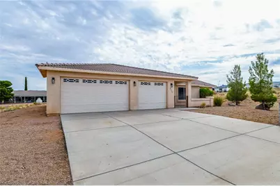 9318 N Broken Saddle Drive, Kingman, AZ 86409 - Photo 4