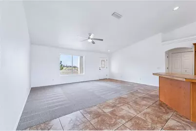 9318 N Broken Saddle Drive, Kingman, AZ 86409 - Photo 10