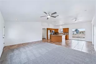 9318 N Broken Saddle Dr, Kingman, AZ 86409 - Photo 12