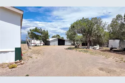44050 W Fort Rock Road, Seligman, AZ 86337 - Photo 2