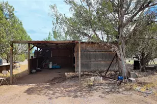 44050 W Fort Rock Rd, Seligman, AZ 86337 - Photo 2