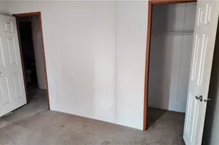 44050 W Fort Rock Rd, Seligman, AZ 86337 - Photo 14