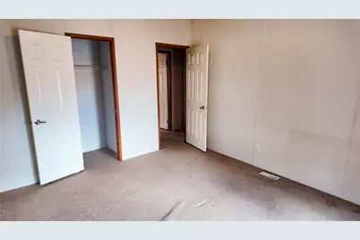 44050 W Fort Rock Road, Seligman, AZ 86337 - Photo 16