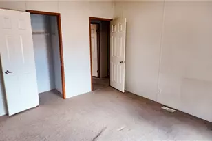 44050 W Fort Rock Rd, Seligman, AZ 86337 - Photo 16