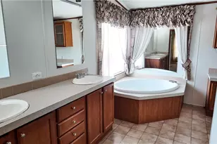 44050 W Fort Rock Rd, Seligman, AZ 86337 - Photo 20