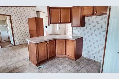 44050 W Fort Rock Road, Seligman, AZ 86337 - Photo 10