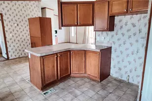 44050 W Fort Rock Rd, Seligman, AZ 86337 - Photo 10