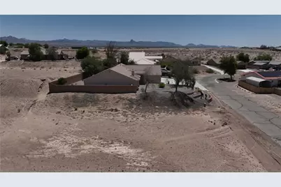 2030 E Primavera Bay, Fort Mohave, AZ 86426 - Photo 4