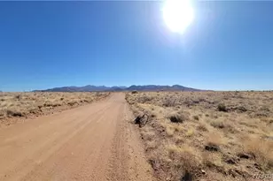 354-34-046E Amarillo Dr, Kingman, AZ 86401 - Photo 1