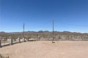 7352 W Ninth St, Dolan Springs, AZ 86441 - Photo 46