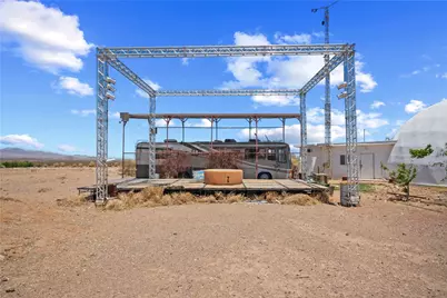 9570 Fietz Avenue, Golden Valley, AZ 86413 - Photo 20