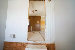 16091 N Latigo Circle, Dolan Springs, AZ 86441 - Photo 10