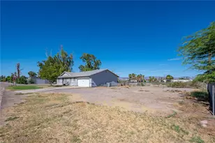 2126 E Lone Star Dr, Mohave Valley, AZ 86440 - Photo 6