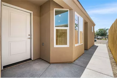 2935 E Thompson Avenue, Kingman, AZ 86409 - Photo 2