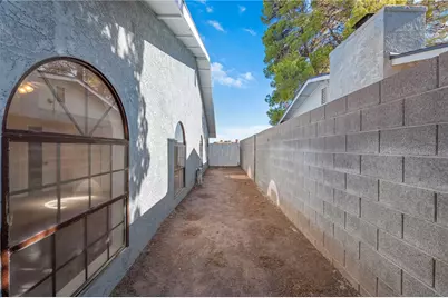 985 Crestwood Drive, Kingman, AZ 86409 - Photo 48