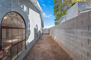 985 Crestwood Dr, Kingman, AZ 86409 - Photo 48