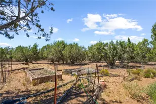 19205 E Mesa Vw Trl, Kingman, AZ 86401 - Photo 22