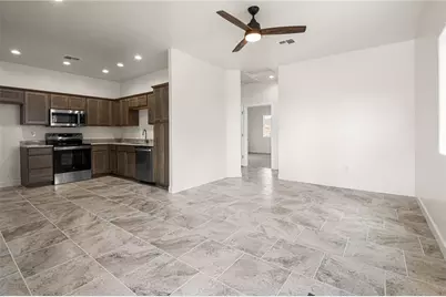 875 E Beverly Avenue, Kingman, AZ 86409 - Photo 4