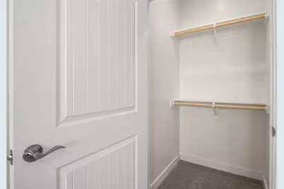 875 E Beverly Avenue, Kingman, AZ 86409 - Photo 12