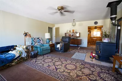 15884 N Inglewood Road, Dolan Springs, AZ 86441 - Photo 16