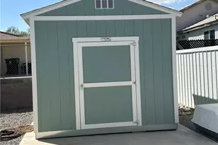 604 Citrus St, Bullhead City, AZ 86442 - Photo 2