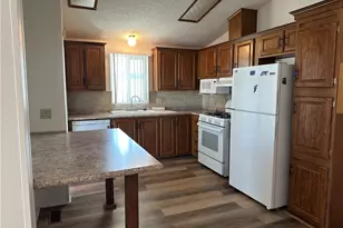 604 Citrus St, Bullhead City, AZ 86442 - Photo 8