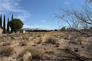 7613 E Chuckawalla Dr, Kingman, AZ 86401 - Photo 1