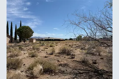 7613 E Chuckawalla Drive, Kingman, AZ 86401 - Photo 1