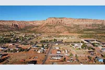 245 W Warren Avenue, Colorado City, AZ 86021 - Photo 4