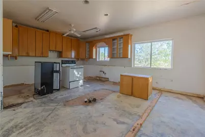 245 W Warren Avenue, Colorado City, AZ 86021 - Photo 24