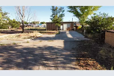 245 W Warren Avenue, Colorado City, AZ 86021 - Photo 8