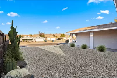 590 Holly Street, Bullhead City, AZ 86442 - Photo 2