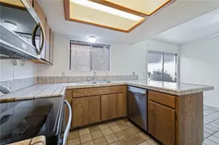 1085 Chaparral Dr, Bullhead City, AZ 86442 - Photo 16