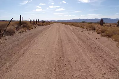 32210033 E Siesta Road, Kingman, AZ 86409 - Photo 8