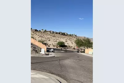 2853 Tuscany Way, Bullhead City, AZ 86429 - Photo 2